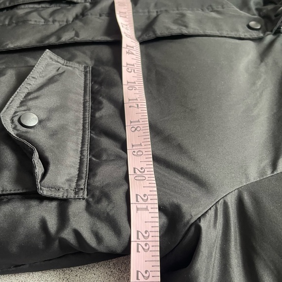 Vintage Roots Canada Down Black Bomber Jacket Size Large - Picture 11 of 13